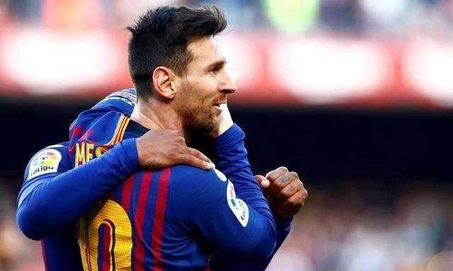 西甲-巴萨3-0莱万特：德容破门费尔明世界波，红蓝军团1分优势夺回榜首