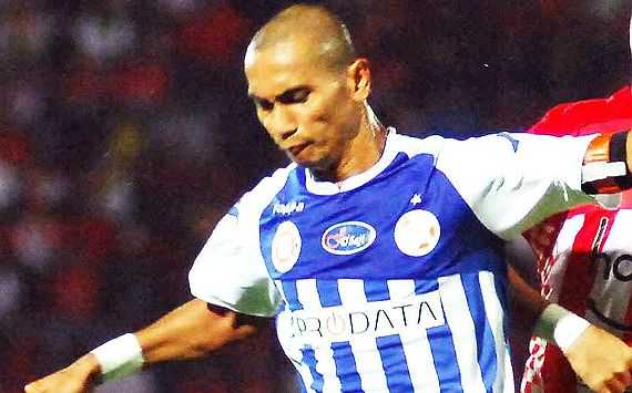 邓迪FC1-1因弗内斯：赫明斯第84分钟救主，联赛中游格局持续胶着