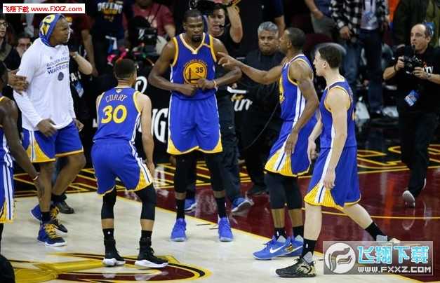 骑士弃将爆发难阻勇士碾压，詹皇孤军奋战吞开门黑